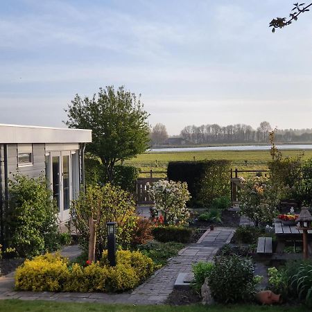 Cottage Geestmerambacht, Een Nieuw Vrijstaande Sfeervol En Landelijk Gelegen Vakantiewoning Koedijk Exterior photo